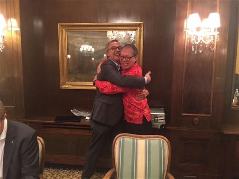Learning the Hug